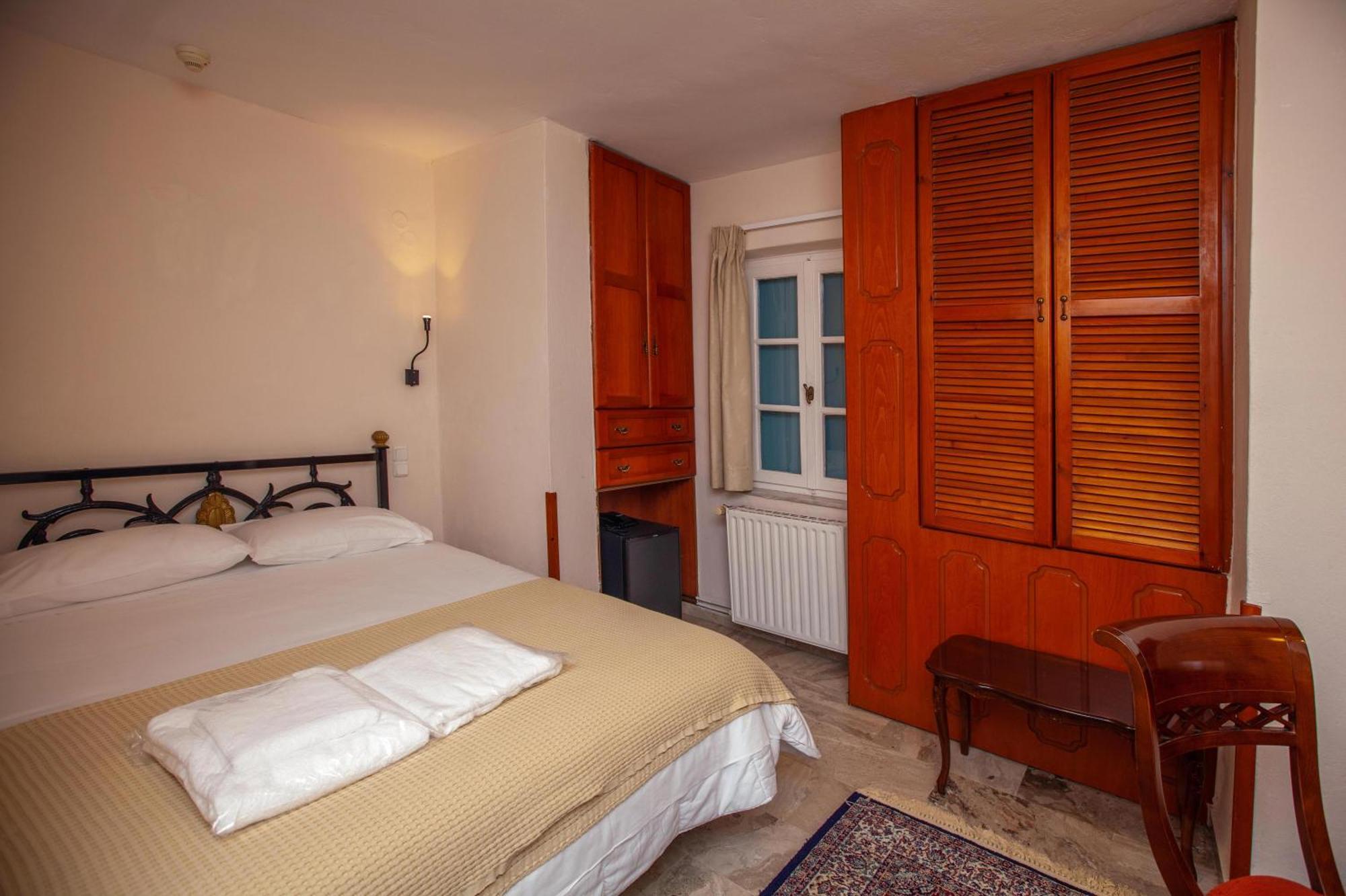 Byron Traditional Hotel Návplio Szoba fotó