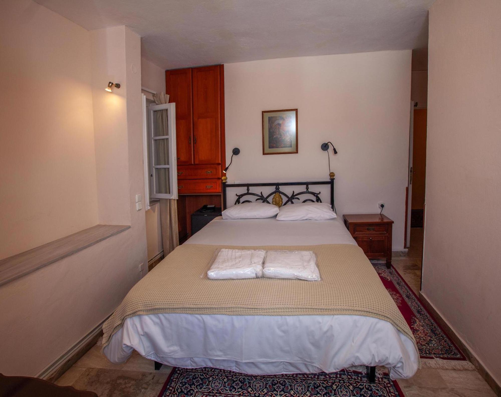 Byron Traditional Hotel Návplio Szoba fotó