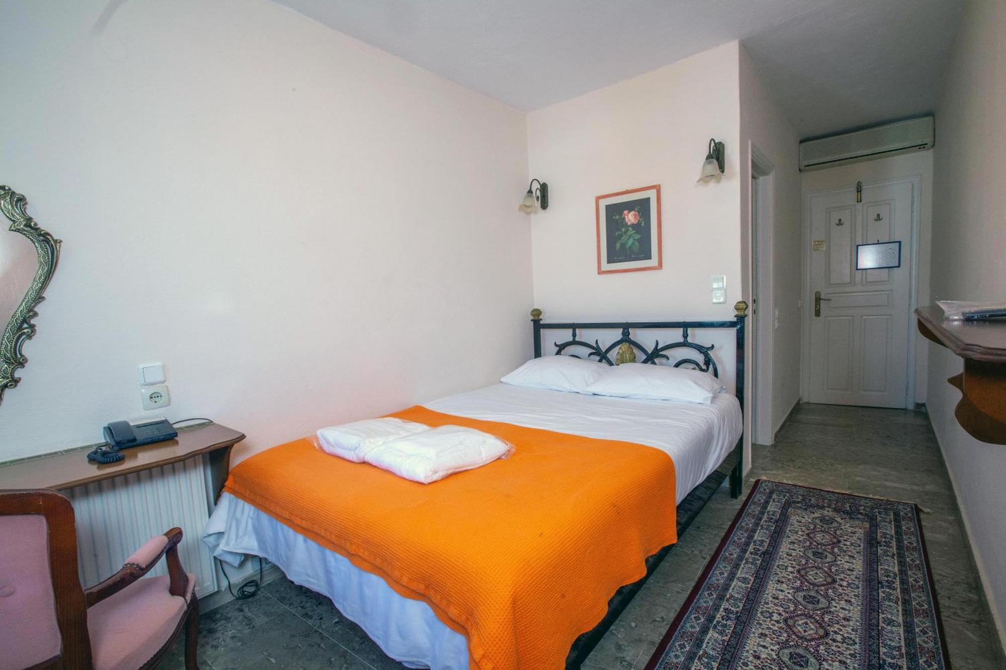 Byron Traditional Hotel Návplio Szoba fotó