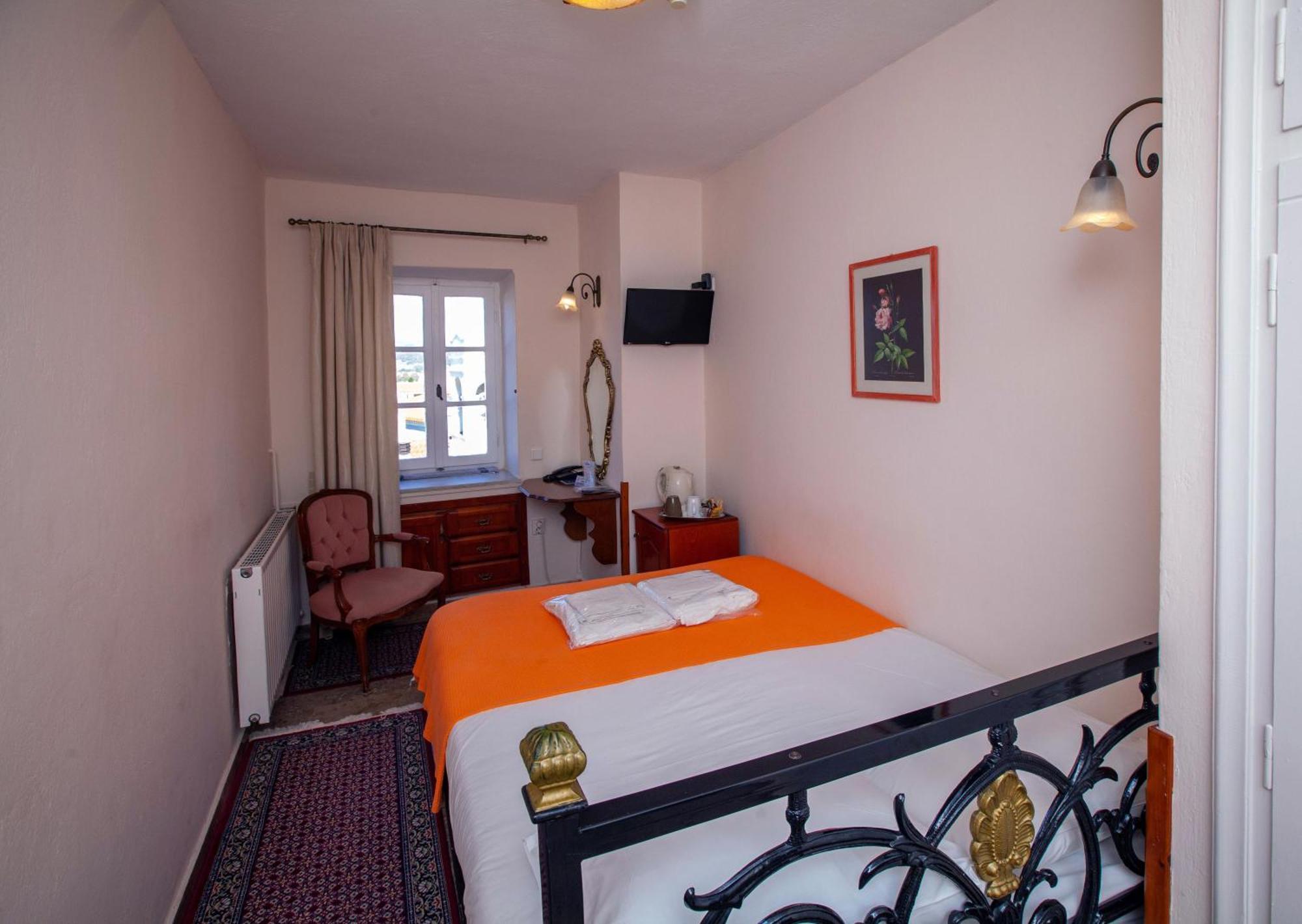 Byron Traditional Hotel Návplio Szoba fotó