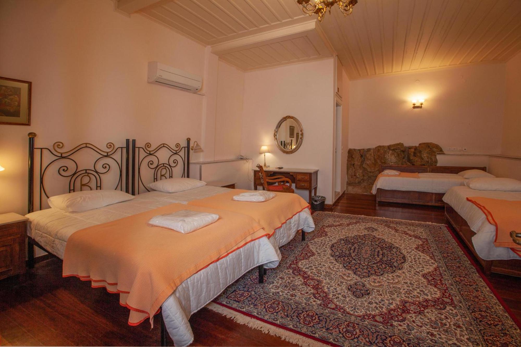 Byron Traditional Hotel Návplio Szoba fotó